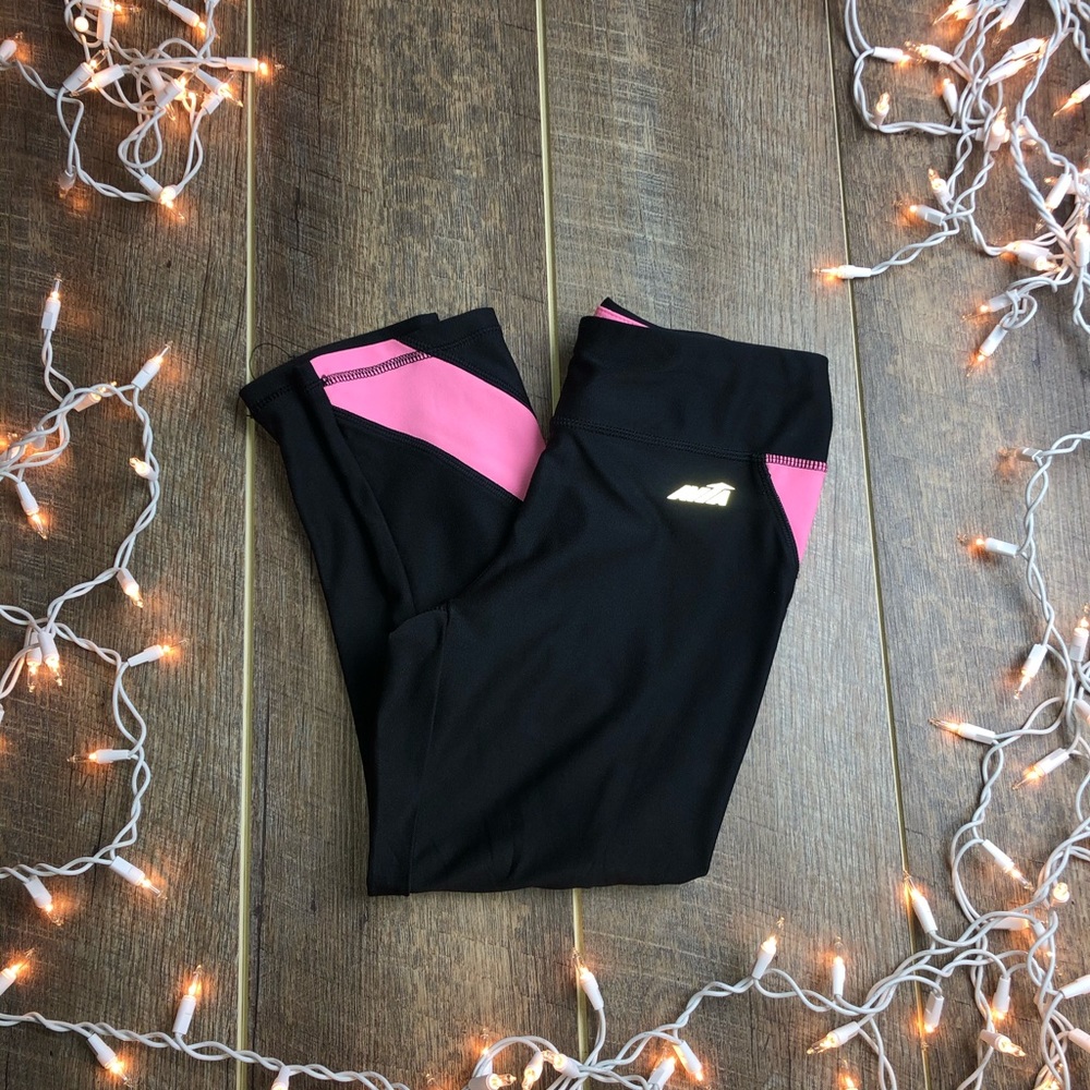 Avía Black and pink leggings